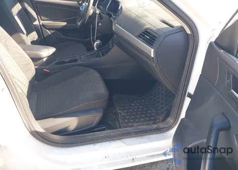 2023 Volkswagen Jetta 1.5T S z USA, uszkodzony, nr VIN 3VW5M7BU9PM017158